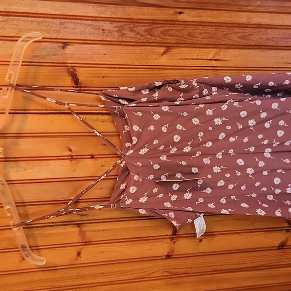 Brown Spaghetti Strap Maxi Dress with White Flowers - Picture 4 of 5